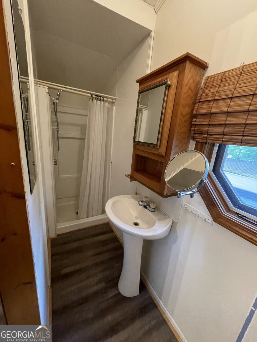 1095 Mountain Shadows Drive Cleveland - 9