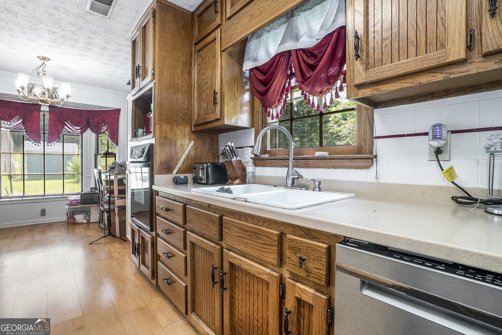 2969 White Road Conyers - 9
