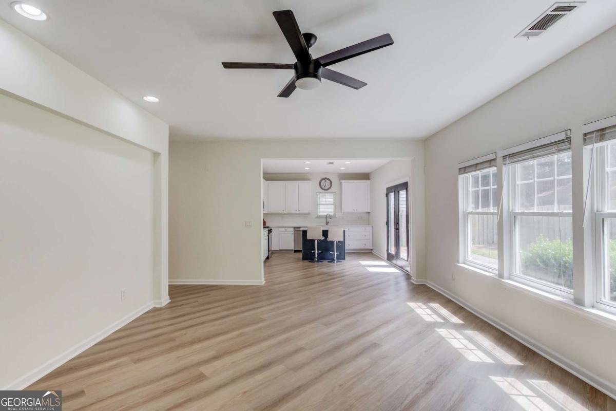 7653 Legacy Road Flowery Branch - 11