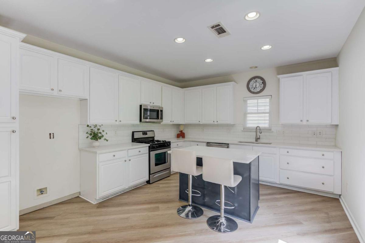 7653 Legacy Road Flowery Branch - 13