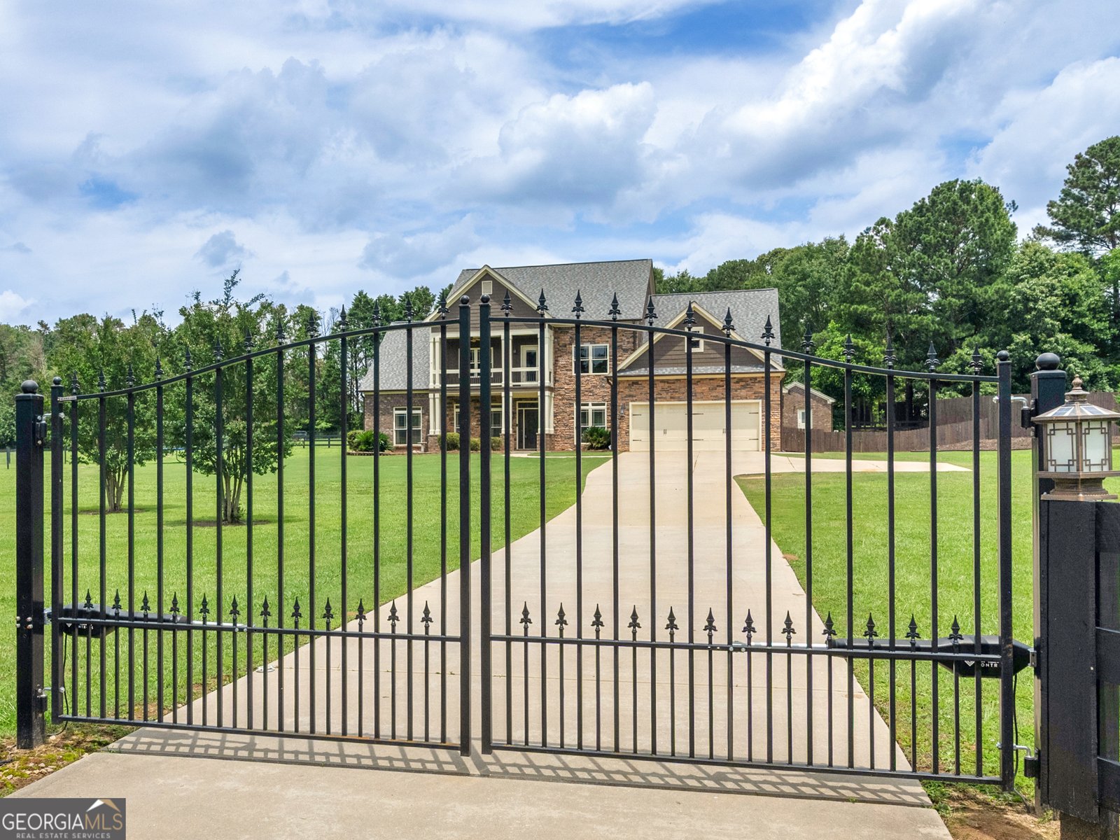 3905 Pointer Road Loganville - 3