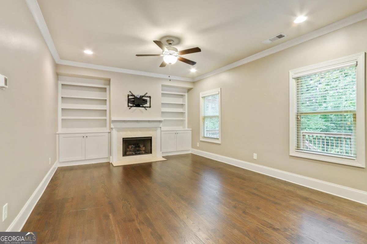 3821 Chamblee Dunwoody Road Atlanta - 17
