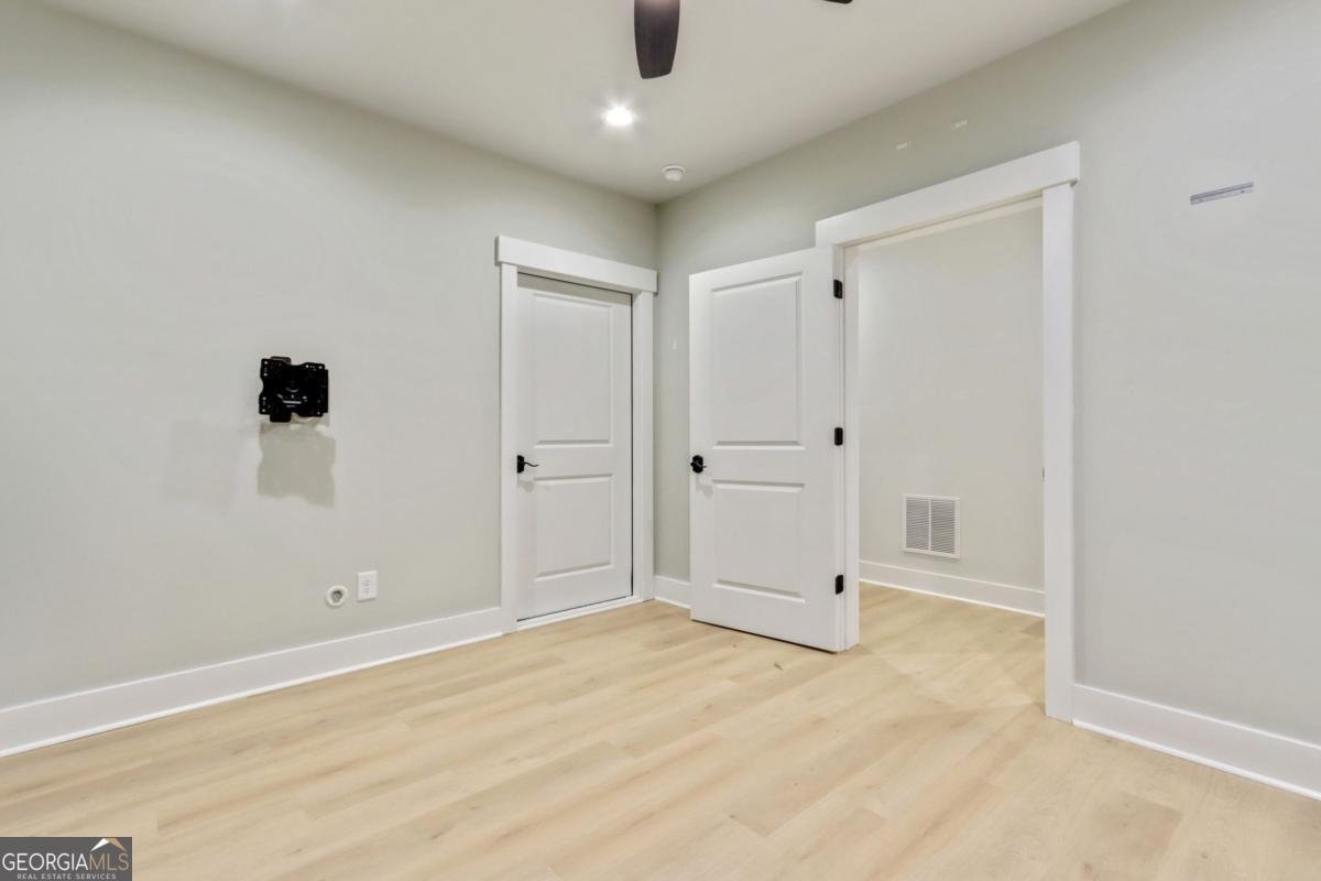 3821 Chamblee Dunwoody Road Atlanta - 40