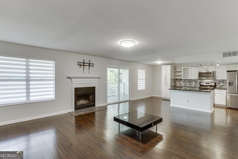4086 Whitehall Way Alpharetta - 4
