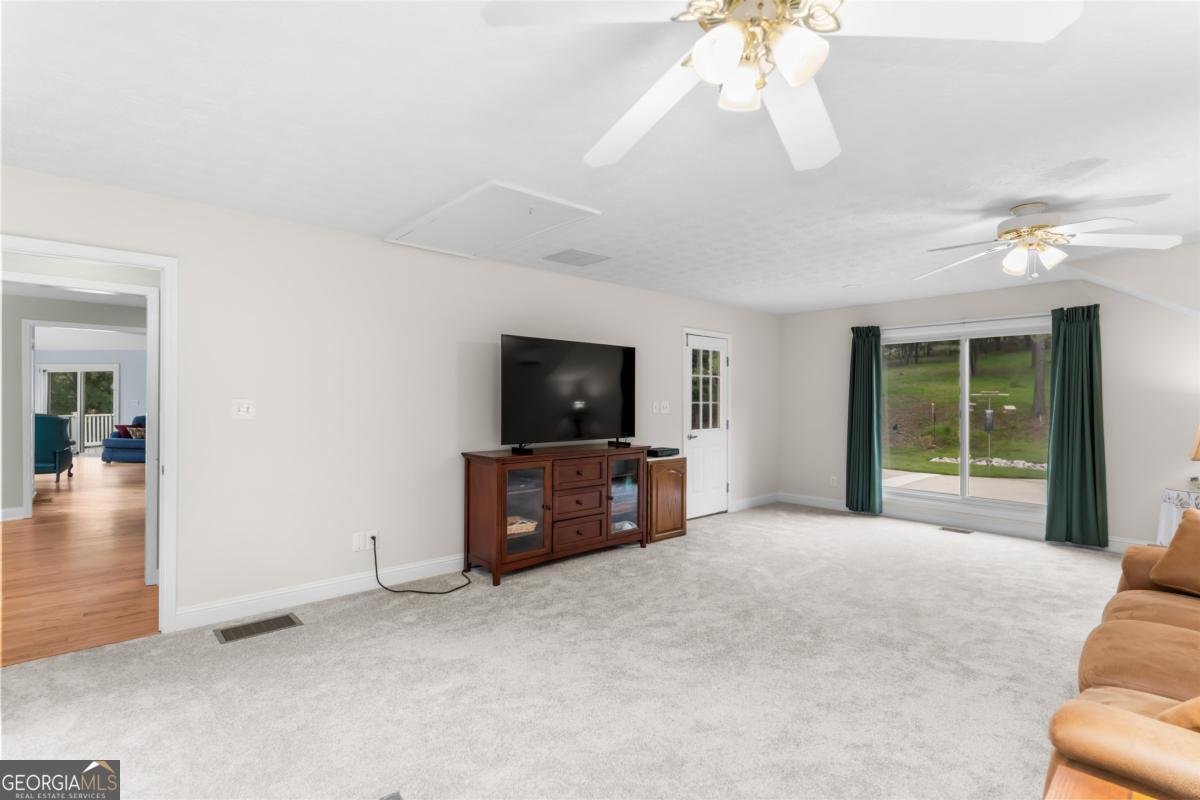 1060 Old Rock Road Greensboro - 35