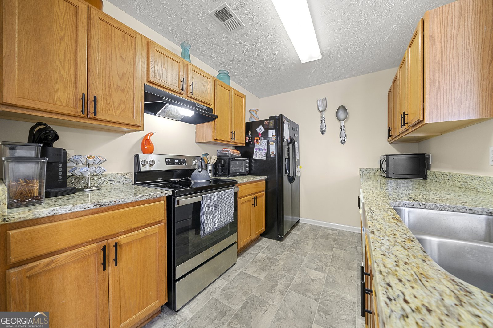 1320 Revelstoke Cove Riverdale - 12