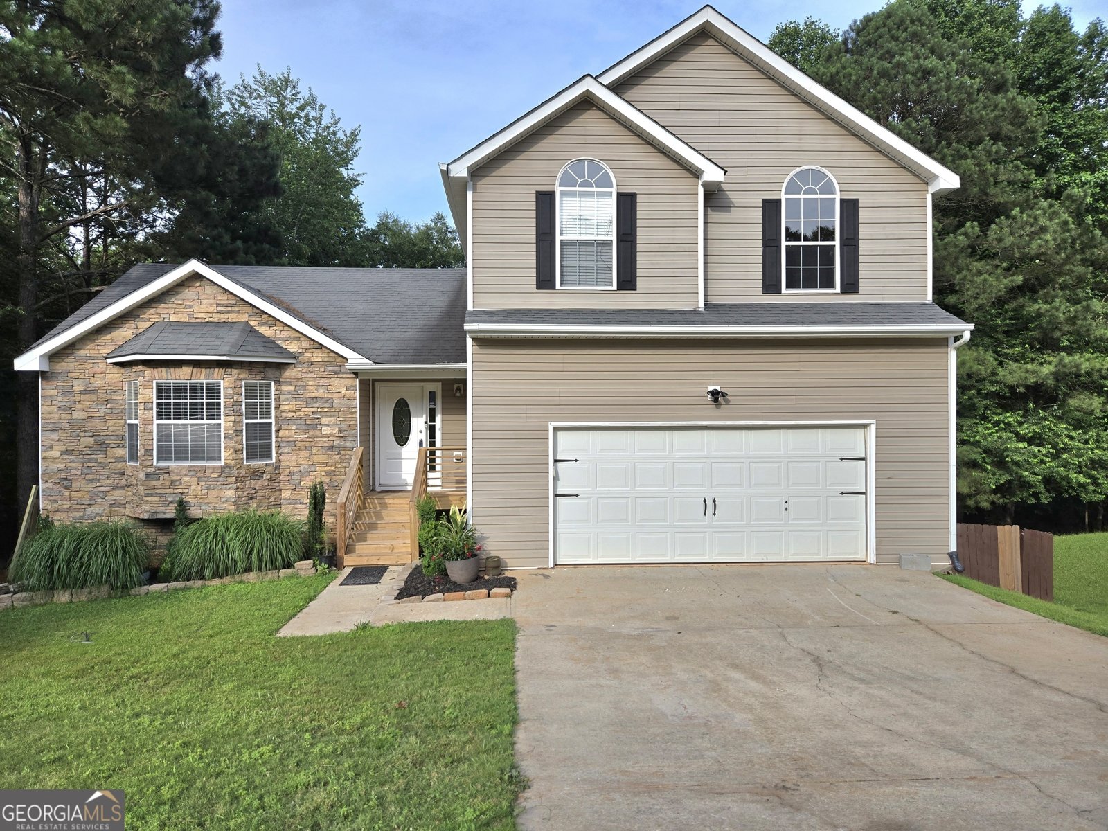 4284 Caroline Court Douglasville - 1