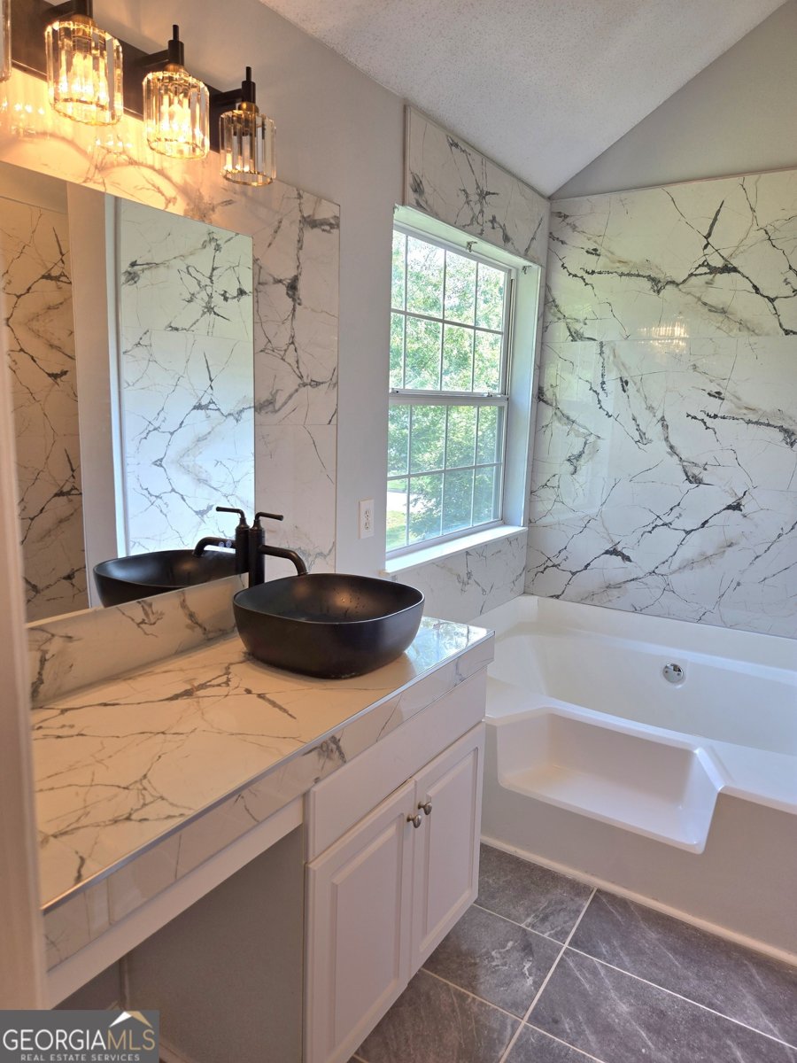 4284 Caroline Court Douglasville - 34