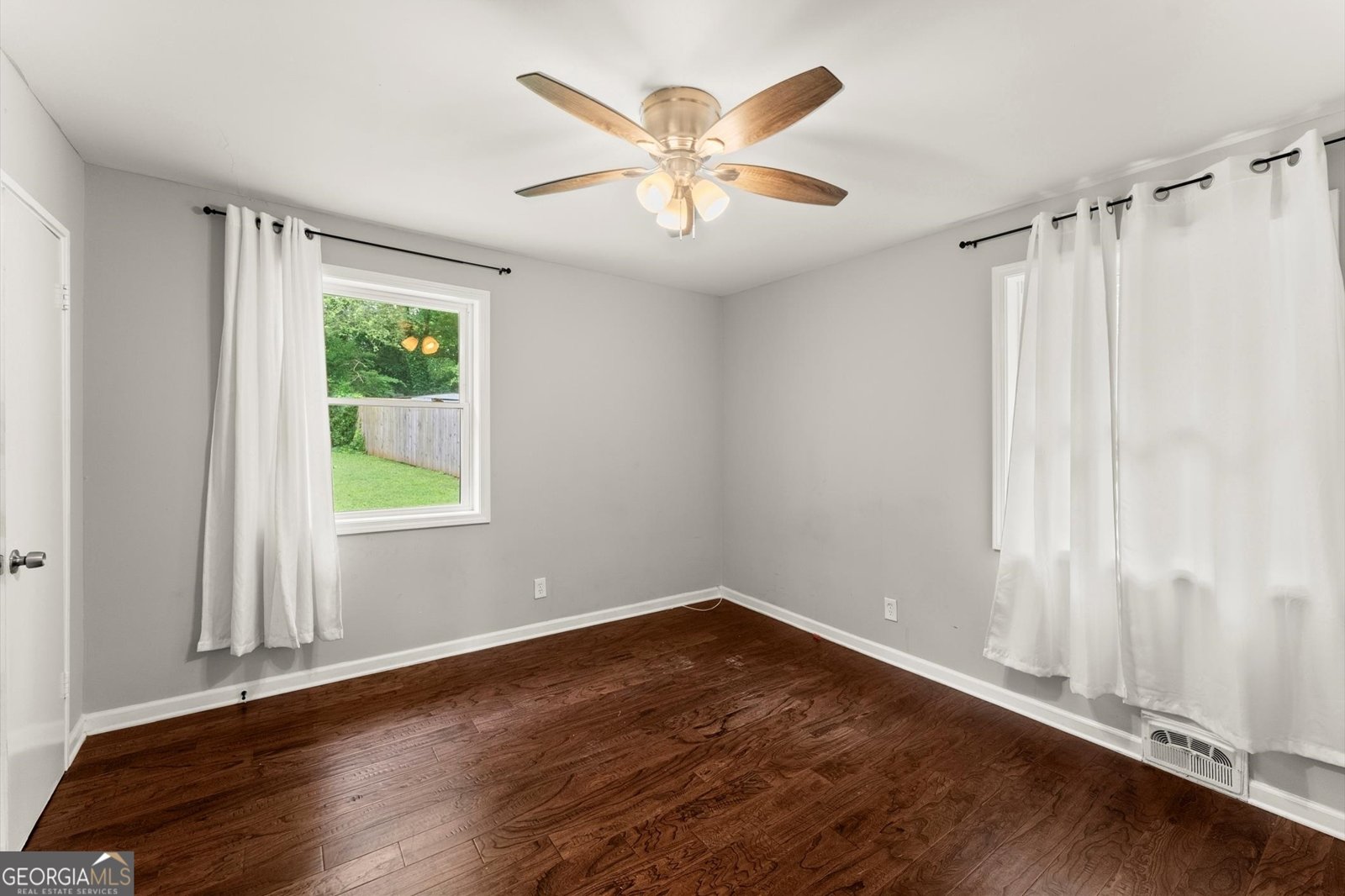 2756 Gresham Road Atlanta - 25