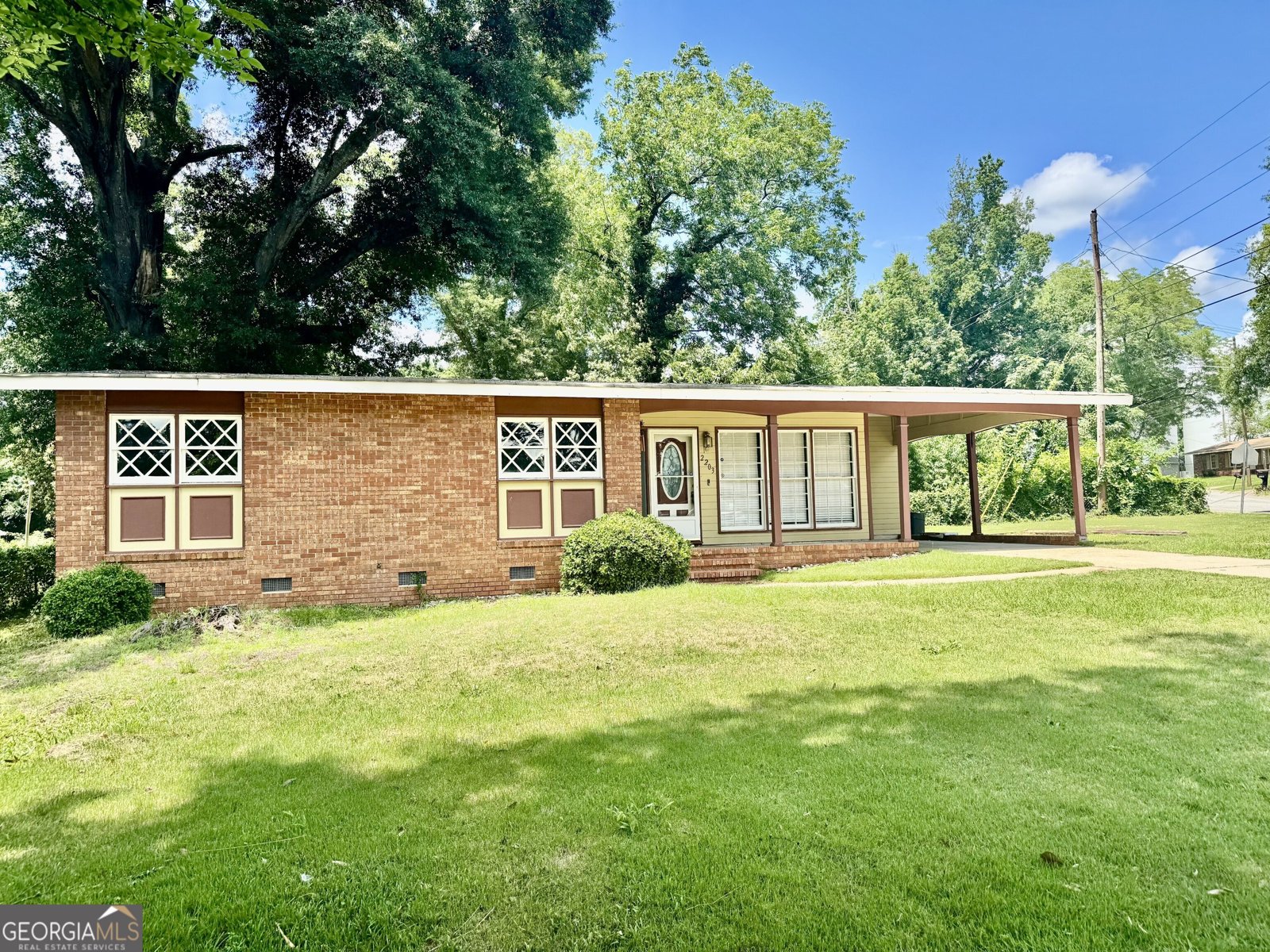 2203 Shelby Street Columbus - 1
