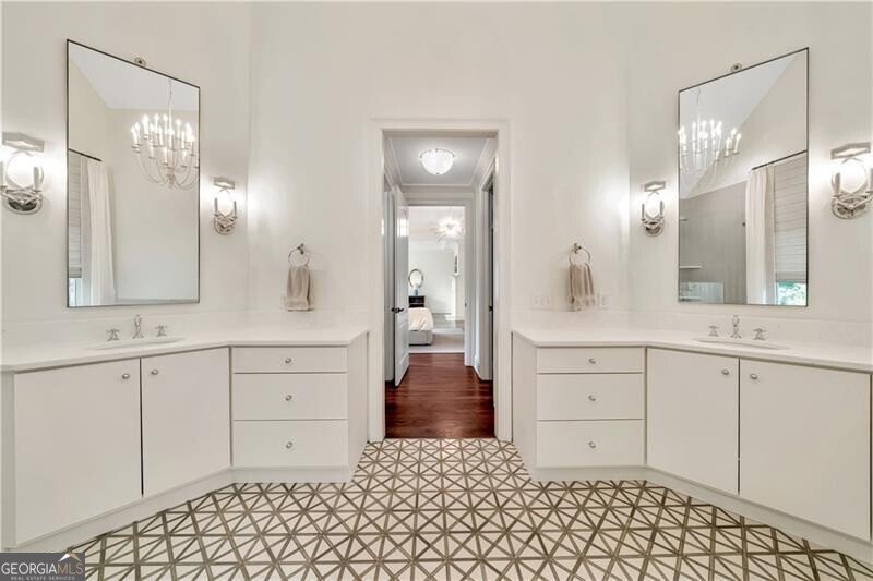 3925 Sheldon Drive Atlanta - 35