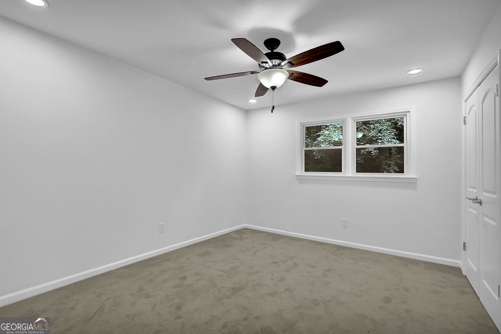 82 Vanessa Drive Smyrna - 24