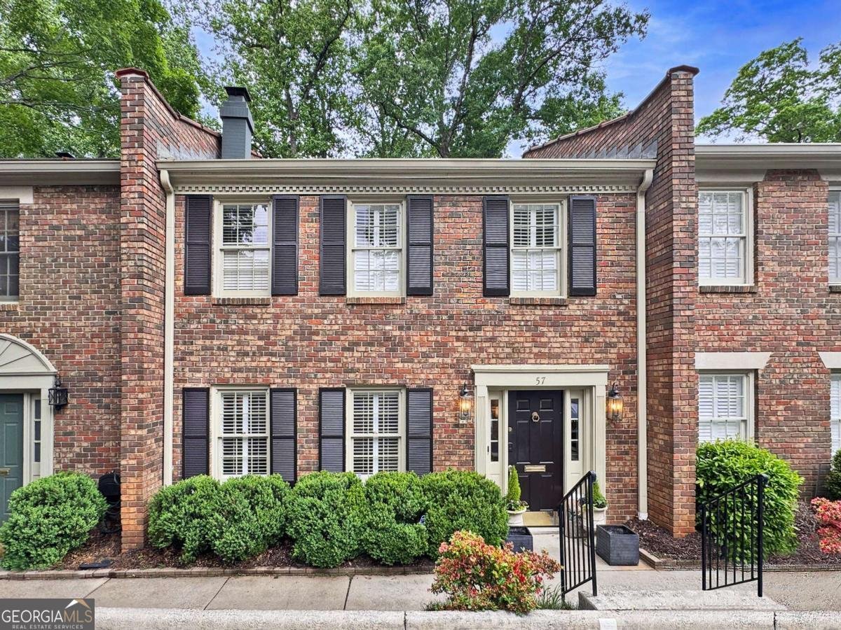 70 Old Ivy Road Atlanta - 1