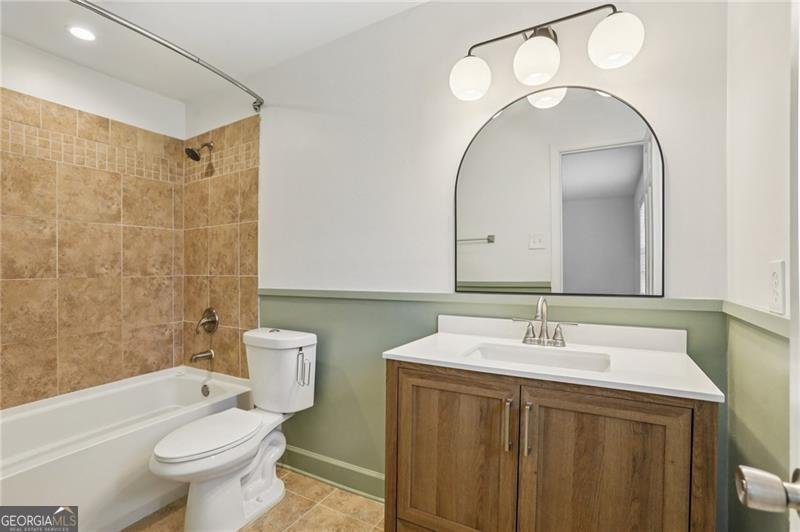 355 Winding River Drive Atlanta - 2