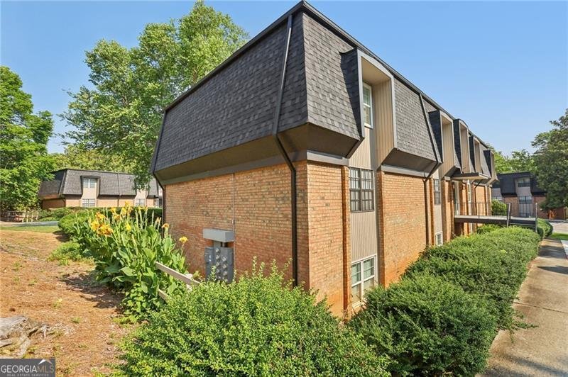 355 Winding River Drive Atlanta - 5