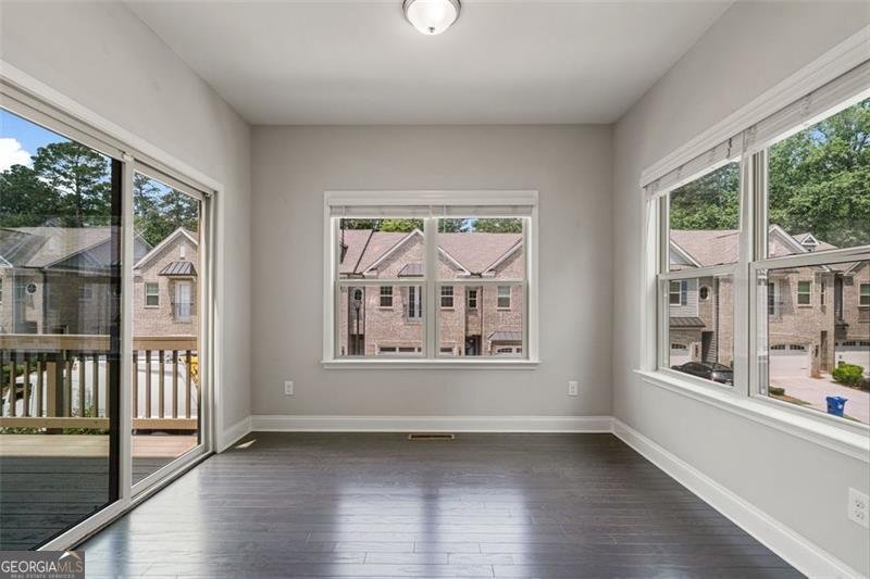 1463 EDGEBROOK Court Atlanta - 16