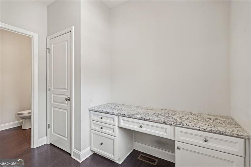 1463 EDGEBROOK Court Atlanta - 17