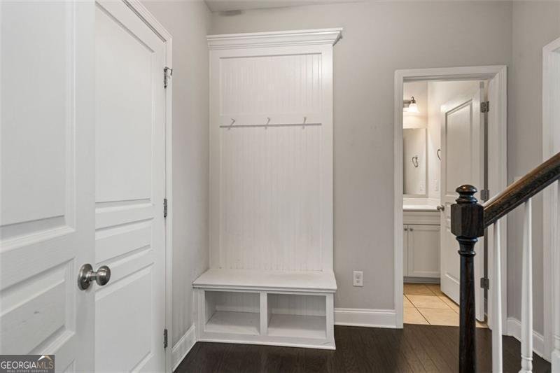 1463 EDGEBROOK Court Atlanta - 32
