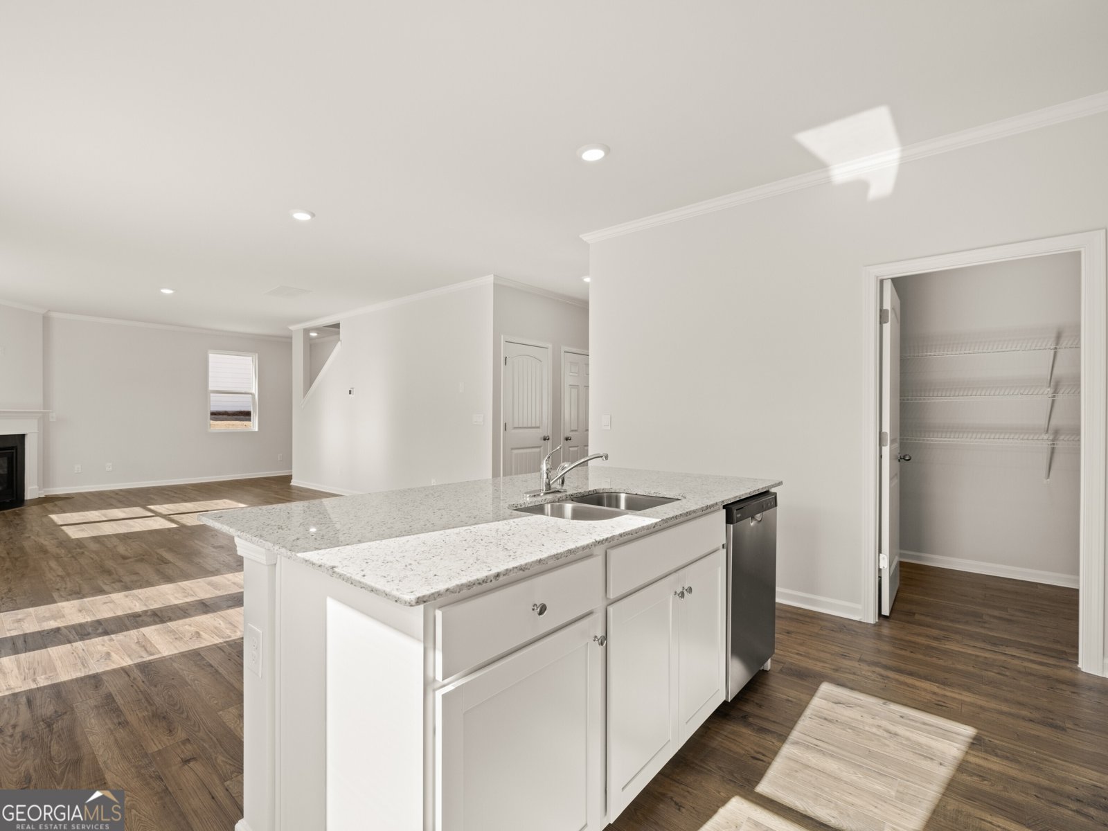 431 King Village Braselton - 8