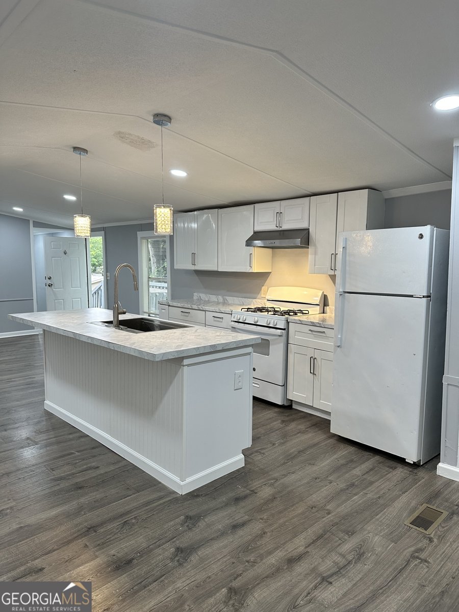 19 Poole Circle Ellenwood - 7