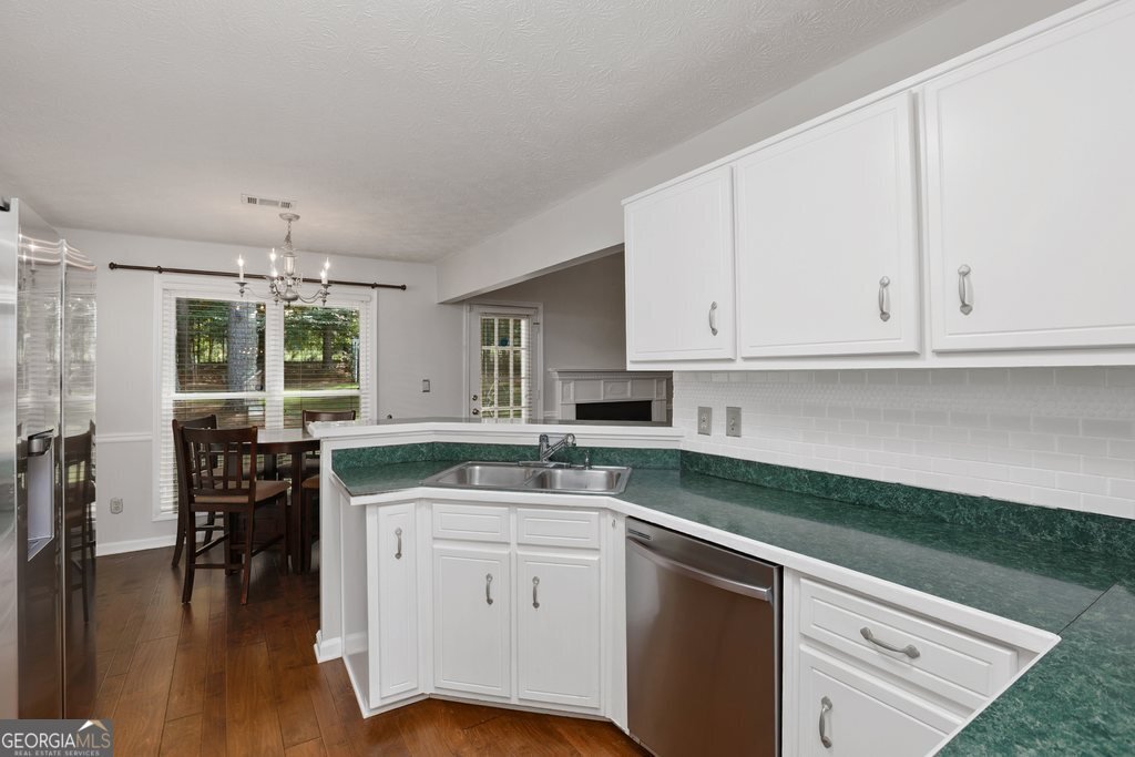 64 Harbour Lake Drive Fayetteville - 5