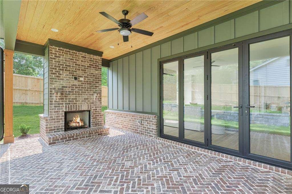 504 Barrington Drive Roswell - 27