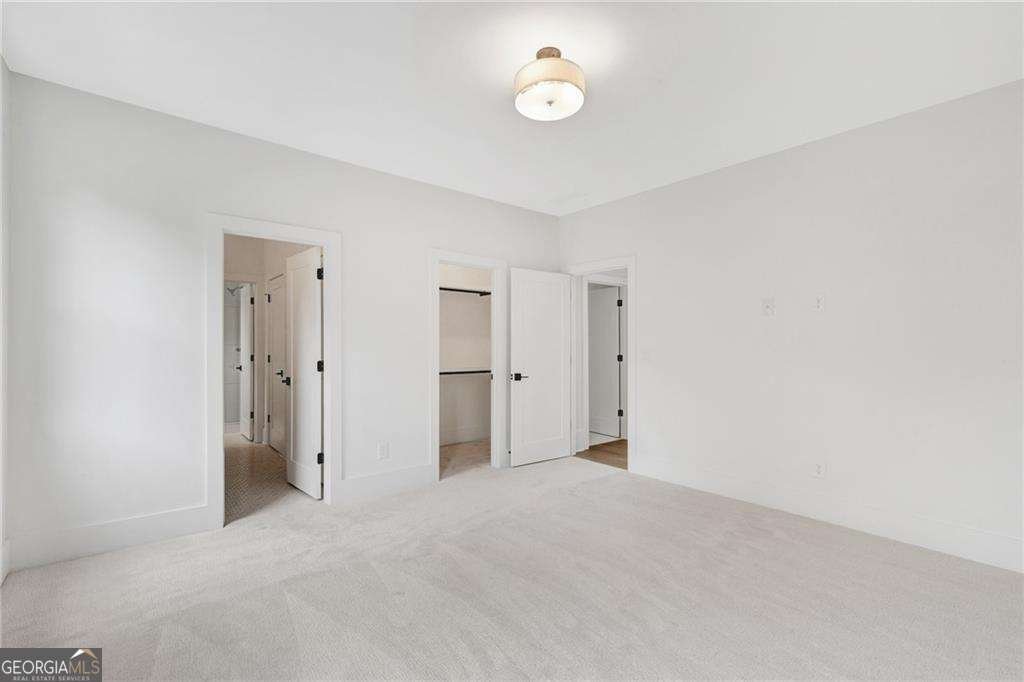 504 Barrington Drive Roswell - 44