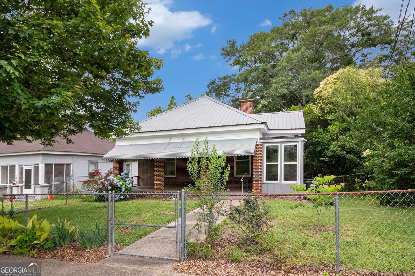 104 4TH Street Manchester - 21