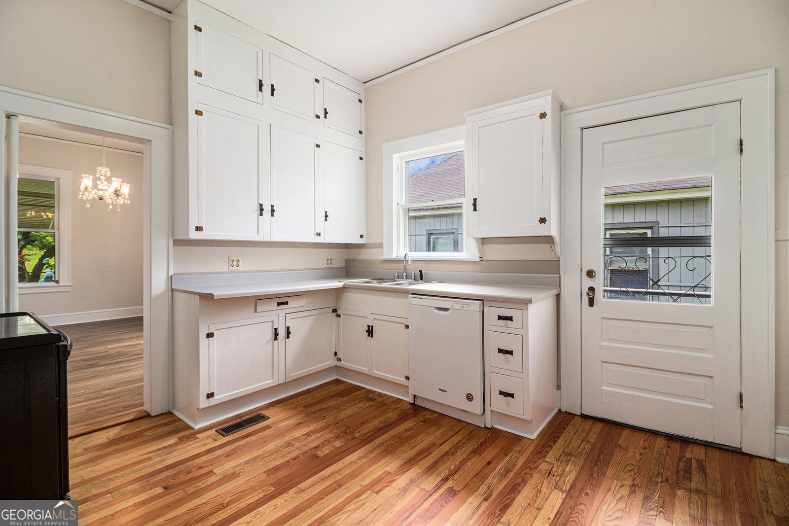 104 4TH Street Manchester - 7