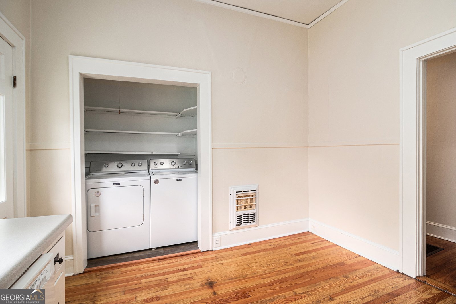 104 4TH Street Manchester - 9