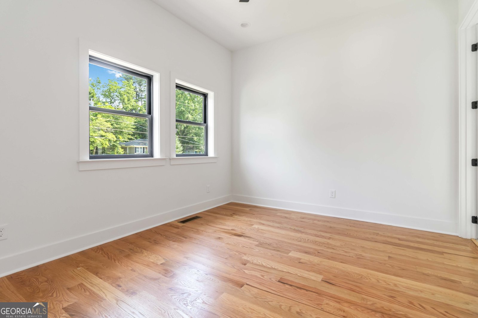 1554 Columbia Circle Decatur - 31