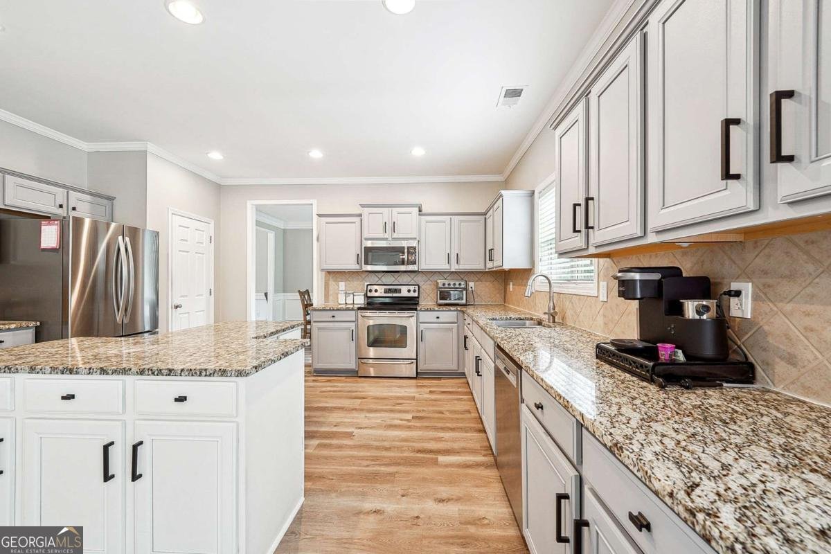 5752 Pleasant Woods Drive Flowery Branch - 28