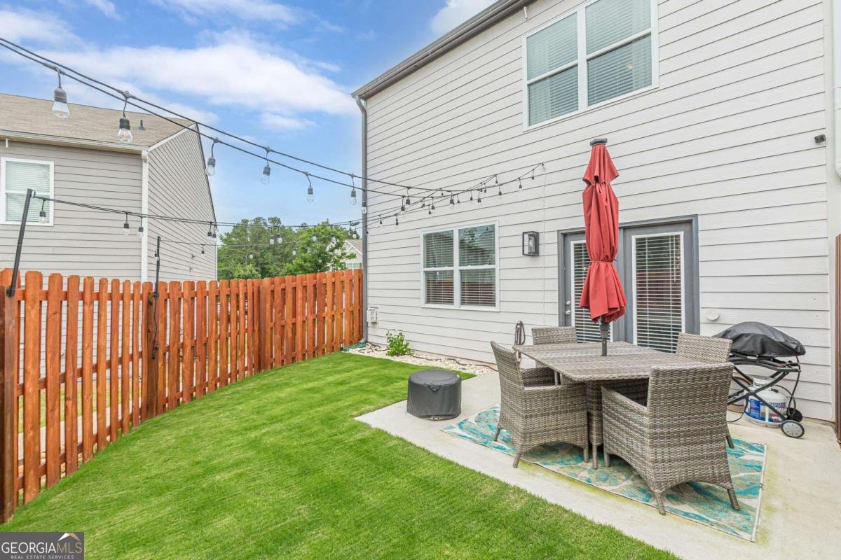 739 Woodstock Grove Drive Woodstock - 21