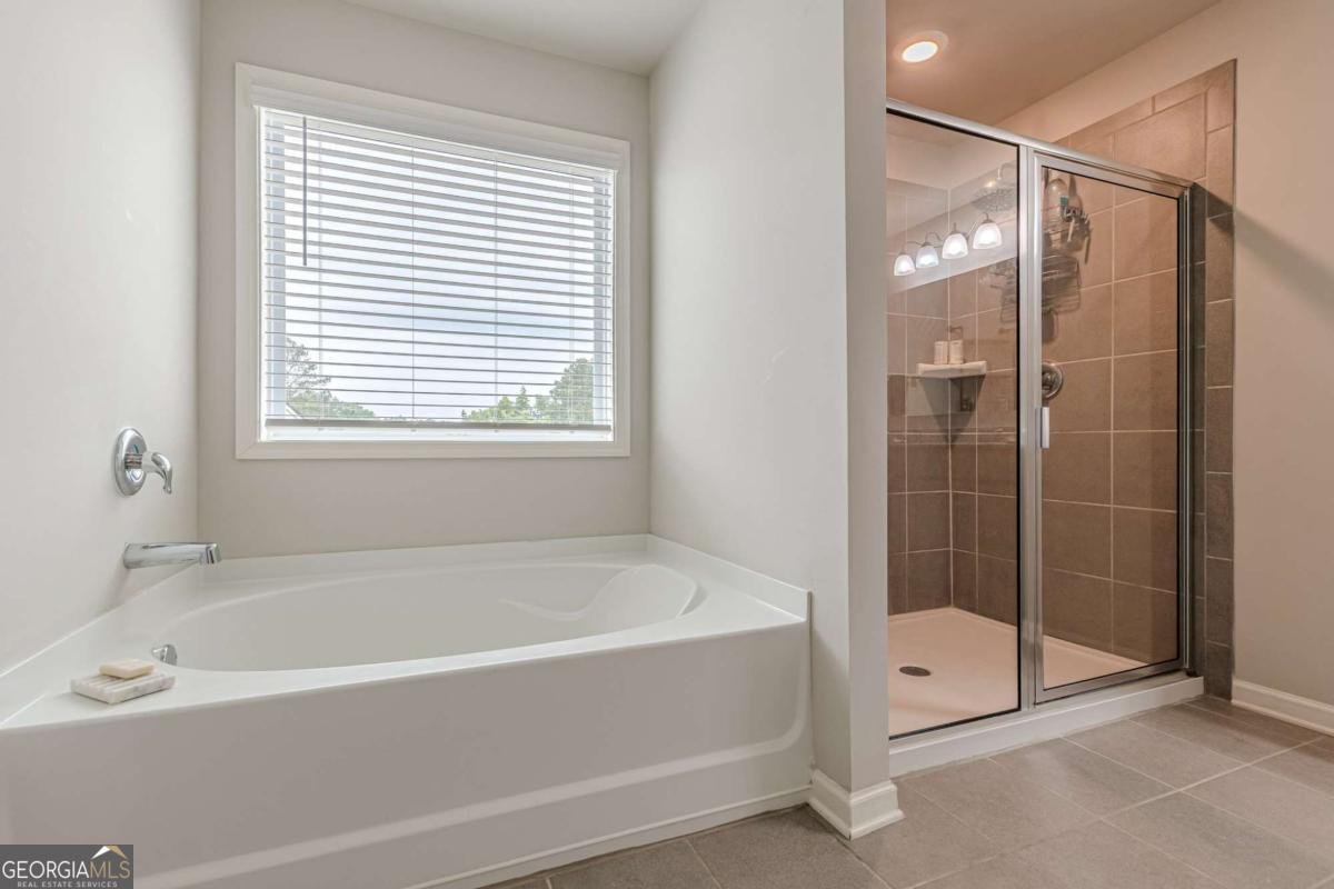 739 Woodstock Grove Drive Woodstock - 26