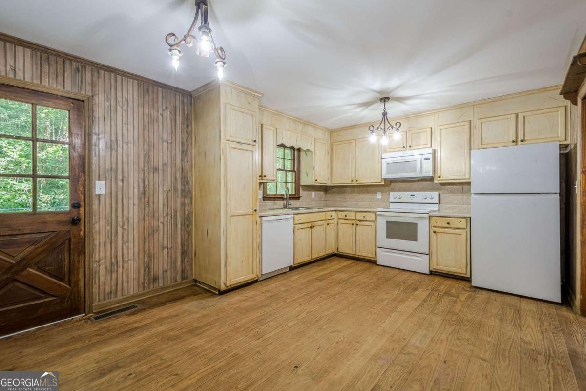 109 AMBERIDGE Drive Cartersville - 23