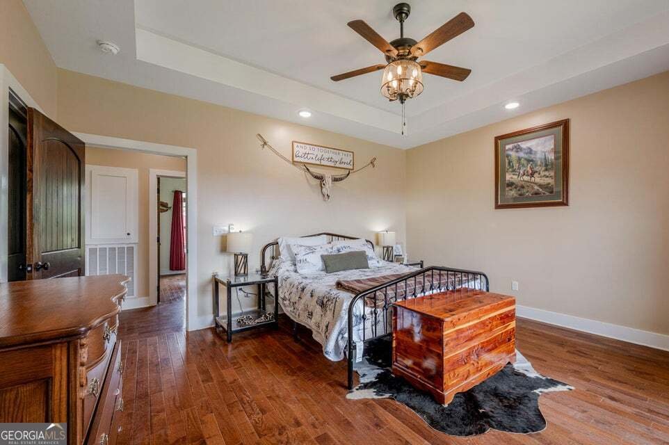 84 York Road Lafayette - 27