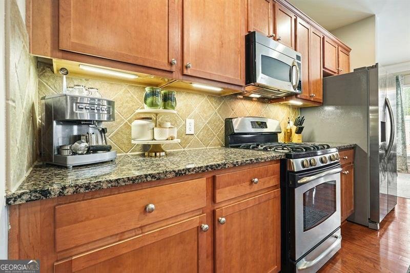 411 MOUNTAIN VIEW Lane Woodstock - 23