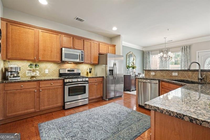 411 MOUNTAIN VIEW Lane Woodstock - 24