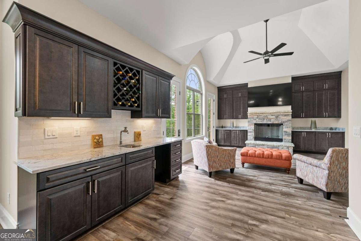 7519 WATERVIEW Cove Douglasville - 17