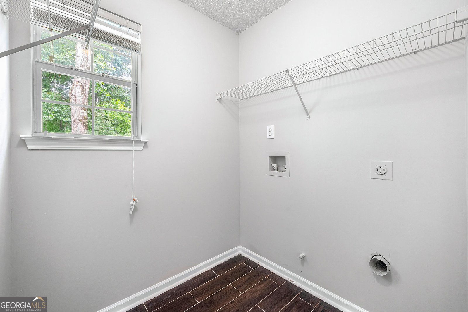1086 Erie Circle Stone Mountain - 13