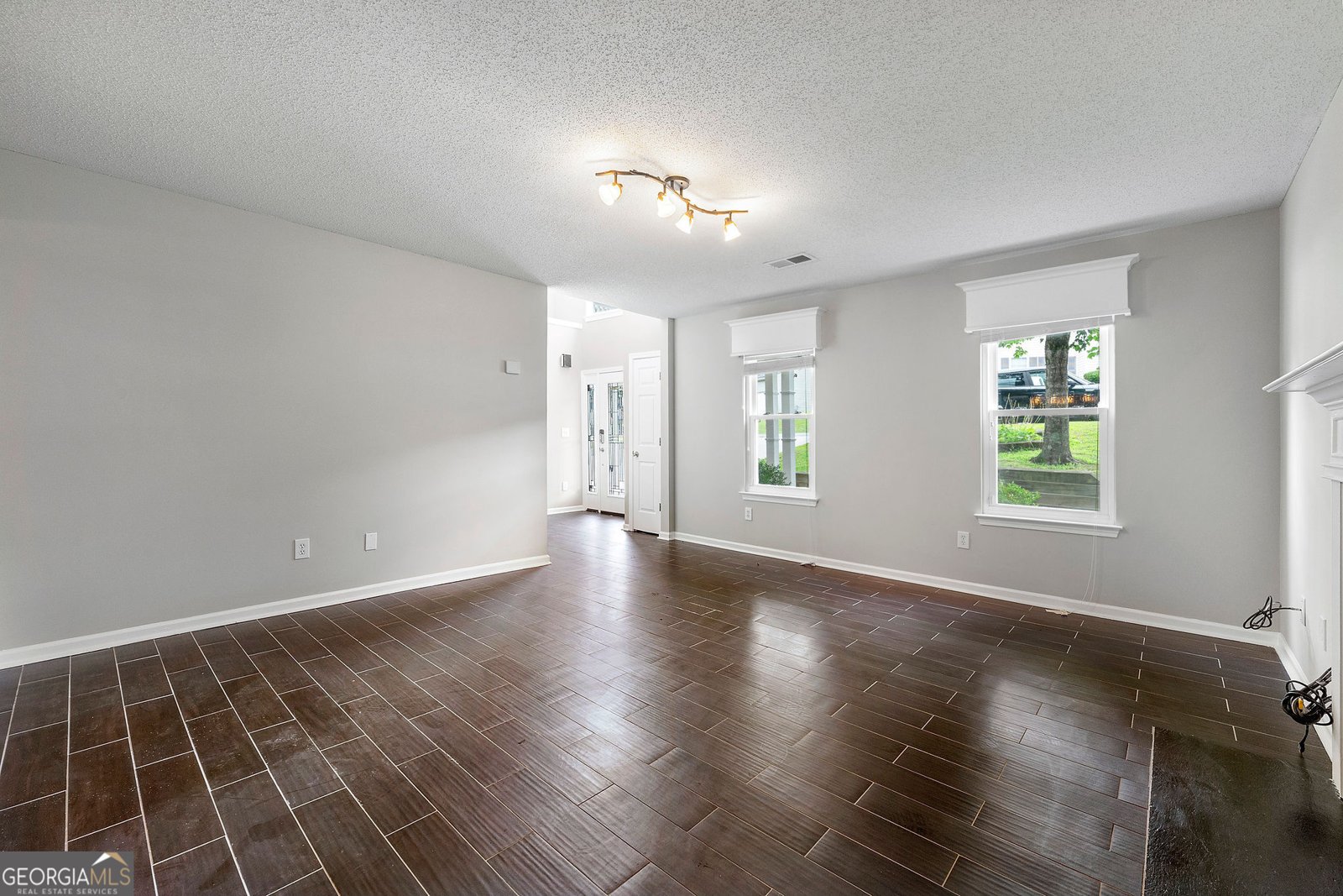 1086 Erie Circle Stone Mountain - 5