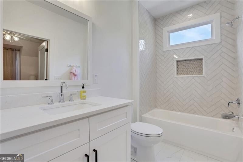 4250 Summit Drive Marietta - 39