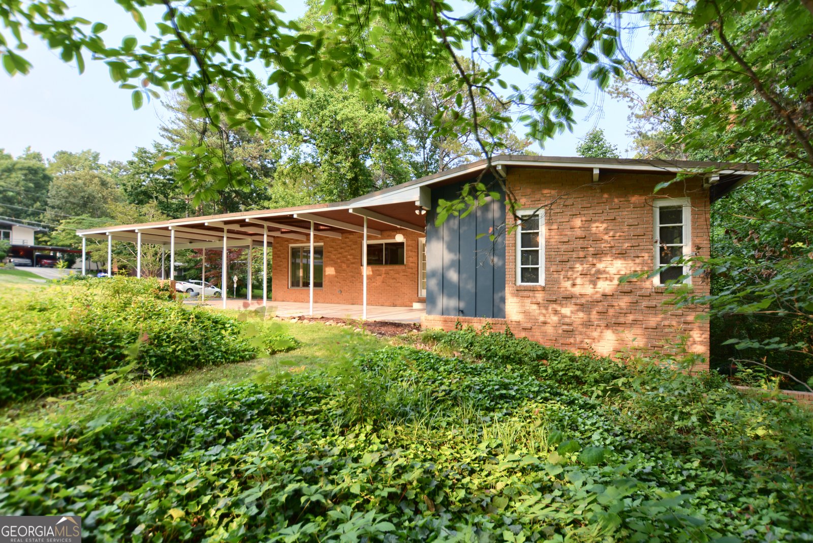 3861 Foxford Drive Atlanta - 1