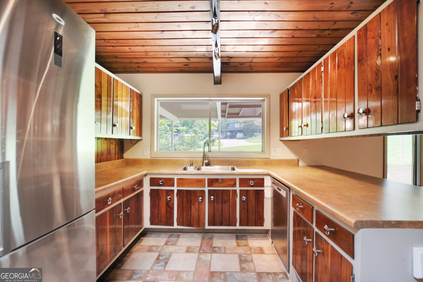 3861 Foxford Drive Atlanta - 19