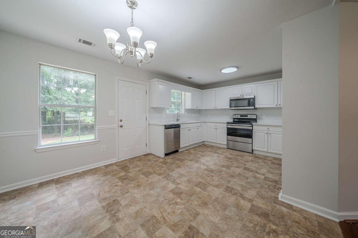 40 Heather Woods Court Covington - 8