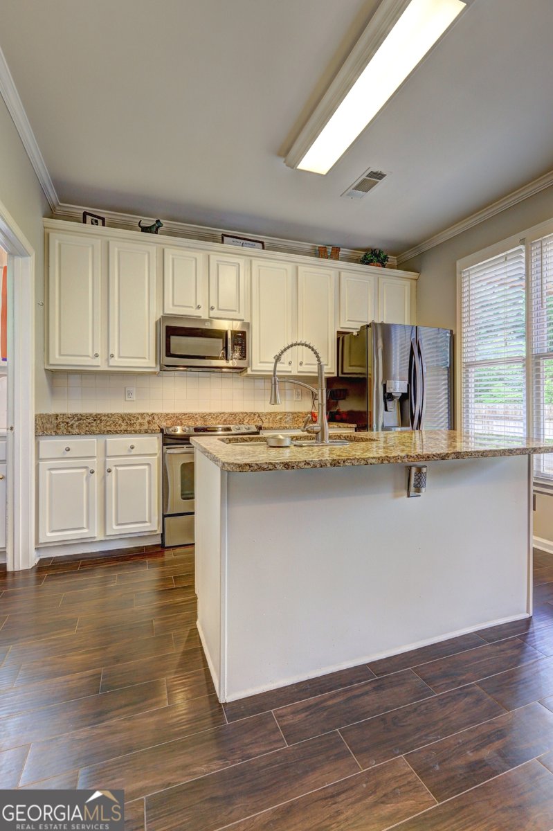 2230 Laurel Lake Drive Suwanee - 7