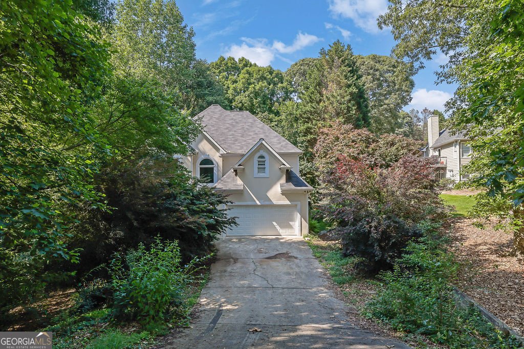 6708 Thornwood Court Flowery Branch - 1
