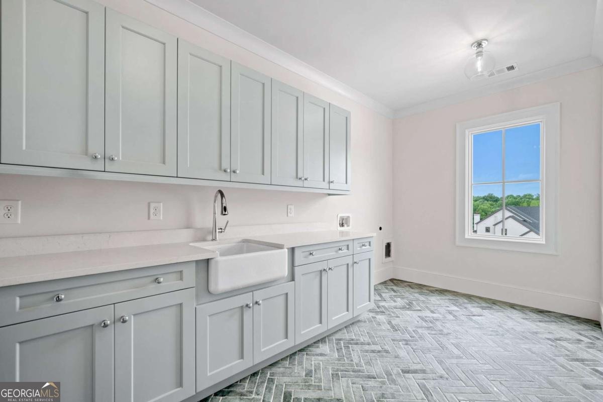 615 Claxton Lane Milton - 55