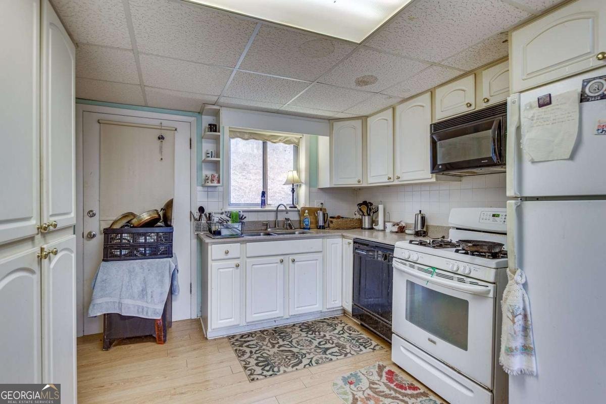 1036 Wooten Lake Road Kennesaw - 5