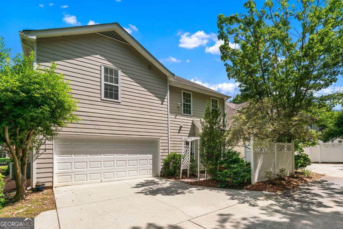 859 Scales Road Suwanee - 32